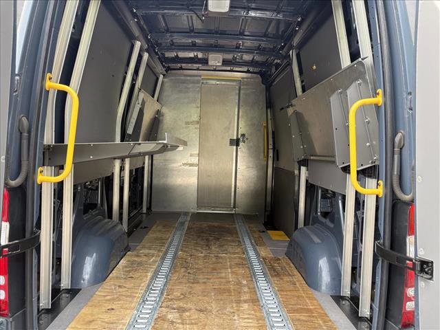 Used 2018 Mercedes-Benz Sprinter 2500 image 19