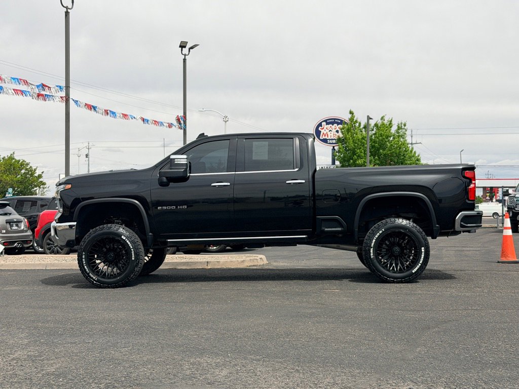 Used 2024 Chevrolet Silverado 2500 LTZ AWD/4WD image 47