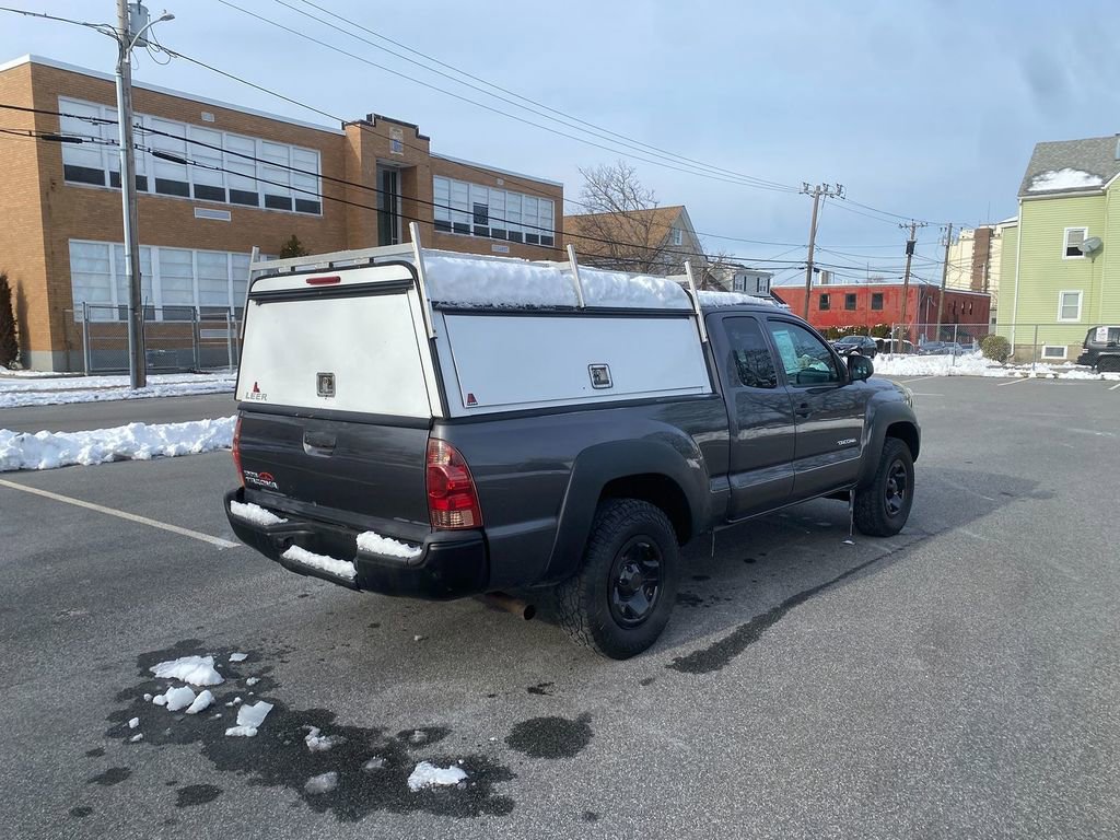 Used 2014 Toyota Tacoma 4x4 Access Cab w/ Convenience Package image 5