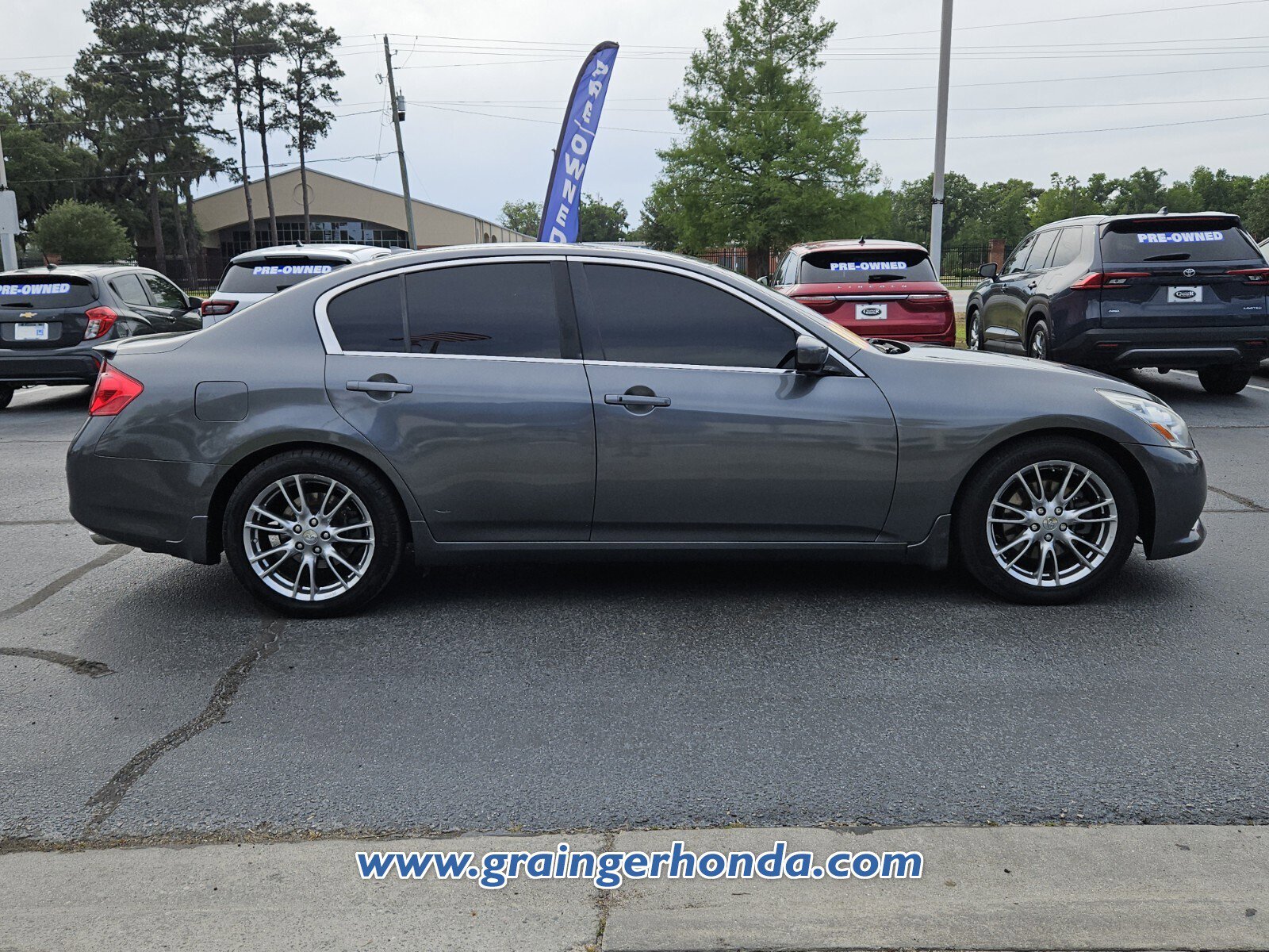 Used 2013 INFINITI G37 Journey w/ Premium Pkg RWD image 6