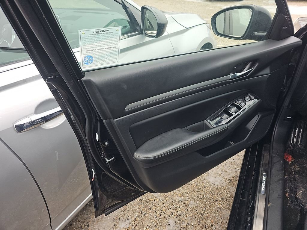 Used 2024 Nissan Altima 2.5 SL image 10