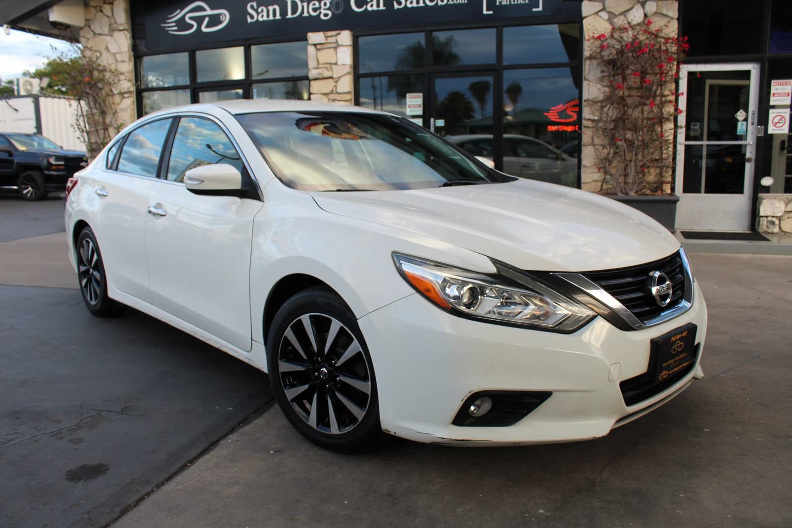 Used 2018 Nissan Altima 2.5 SL FWD image 7