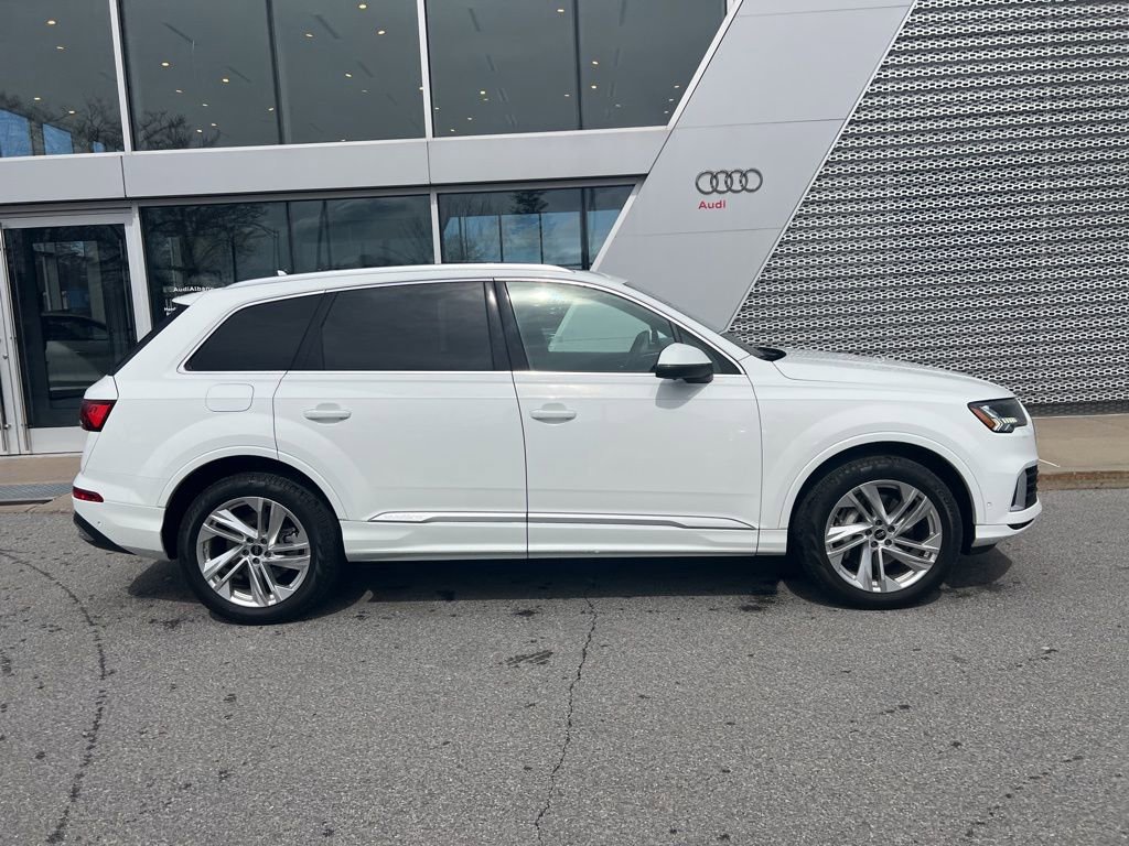 Used 2023 Audi Q7 3.0T Premium Plus w/ Premium Plus Package image 16