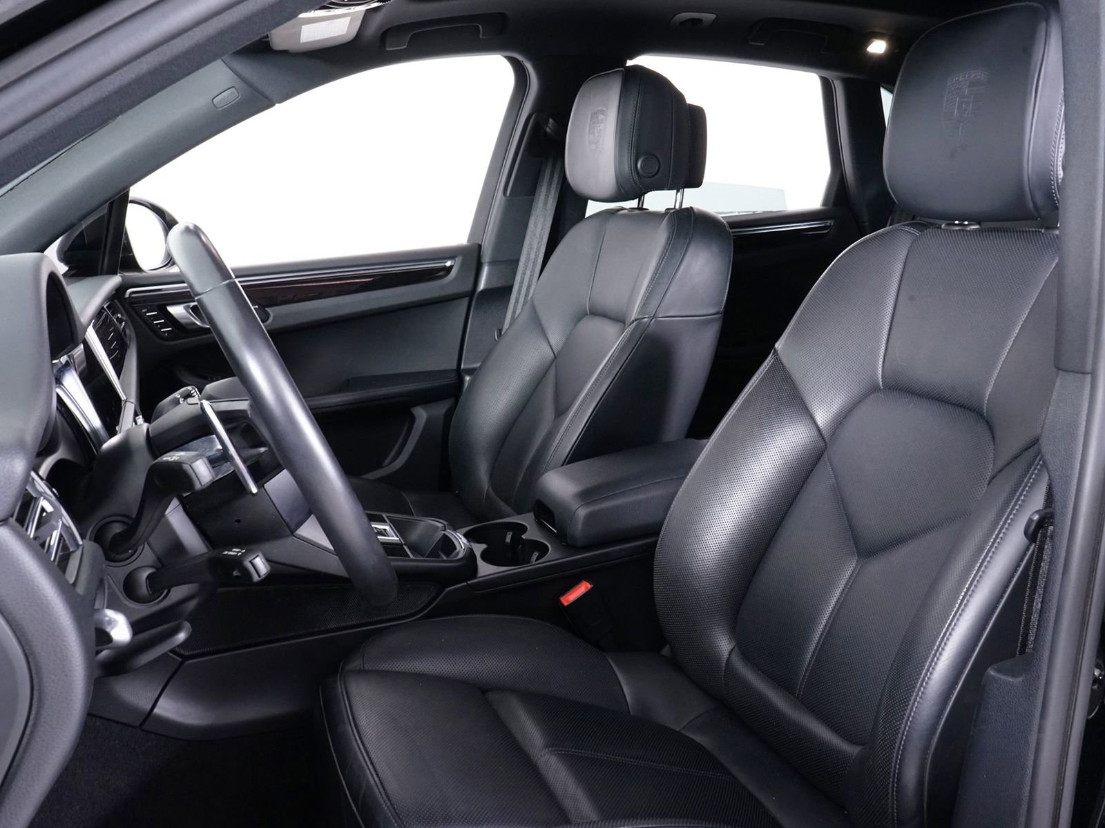 Used 2023 Porsche Macan S AWD/4WD image 25