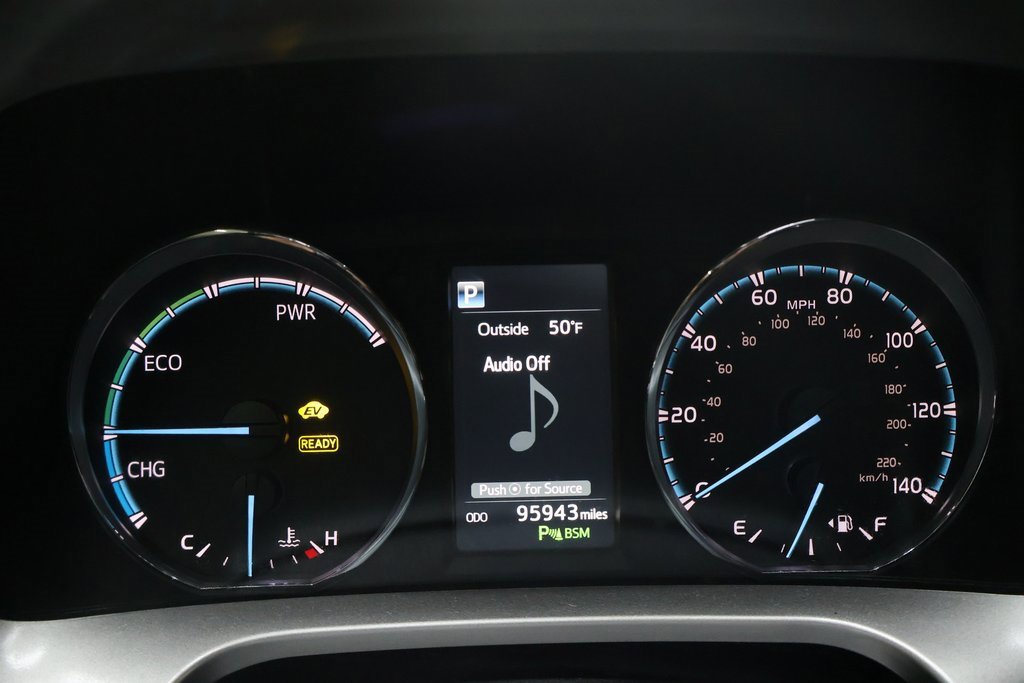 Used 2016 Toyota RAV4 Limited image 19