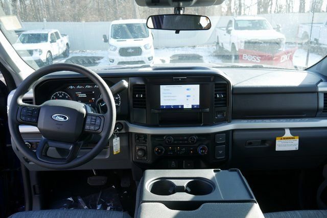 New 2026 Ford F250 XLT w/ FX4 Off-Road Package image 4