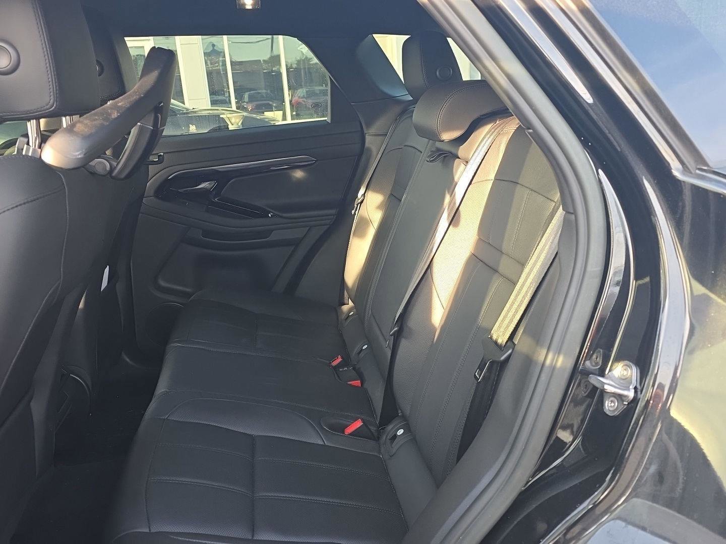 Used 2023 Land Rover Range Rover Evoque R-Dynamic S image 15