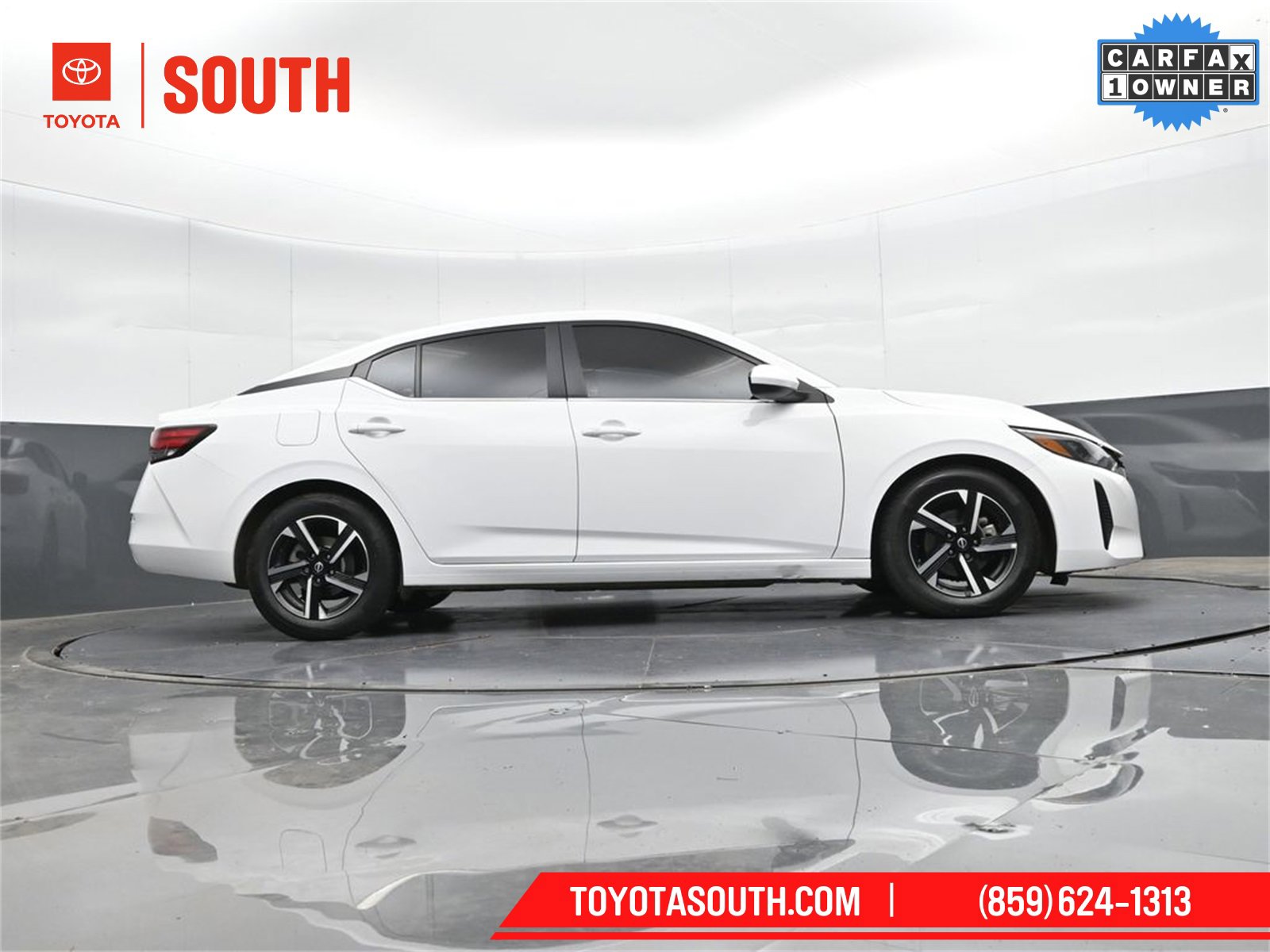 Used 2025 Nissan Sentra SV image 31