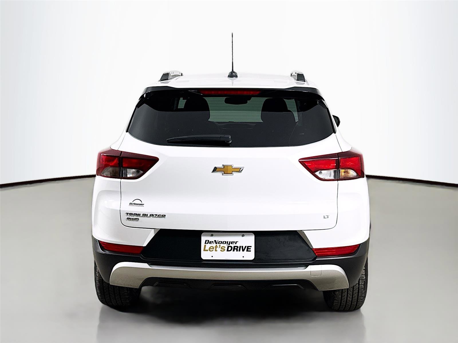 Used 2023 Chevrolet TrailBlazer LT w/ Convenience Package image 7