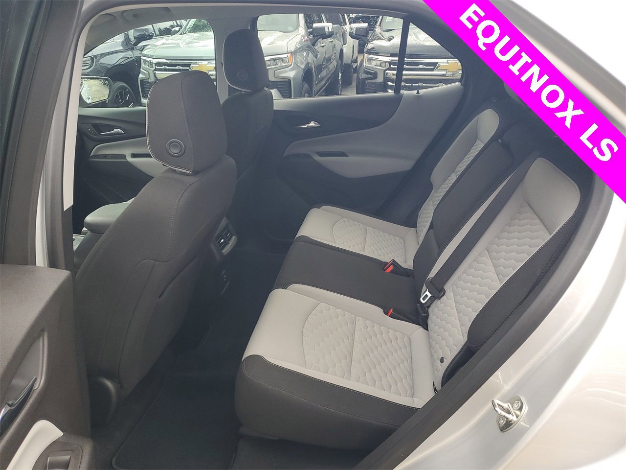 Used 2019 Chevrolet Equinox LS w/ LS Convenience Package image 10