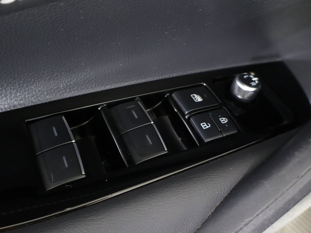 Used 2019 Toyota Corolla SE FWD image 32
