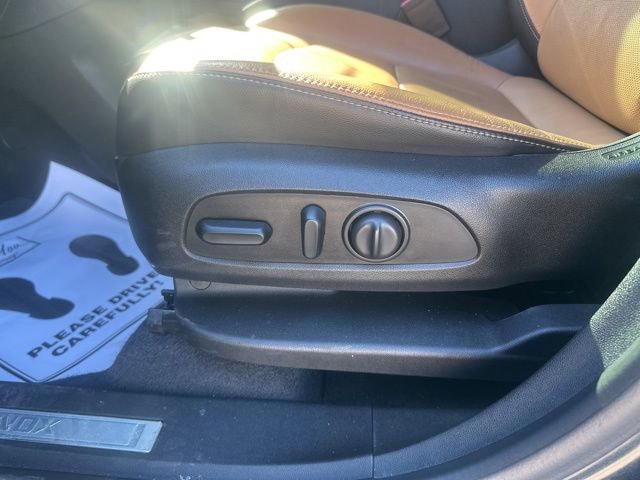 Used 2019 Chevrolet Equinox Premier image 17