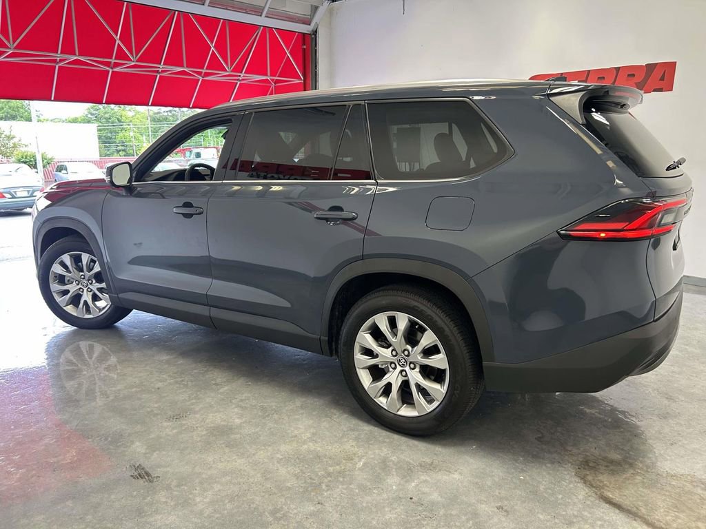 Certified 2026 Toyota Grand Highlander FWD image 6