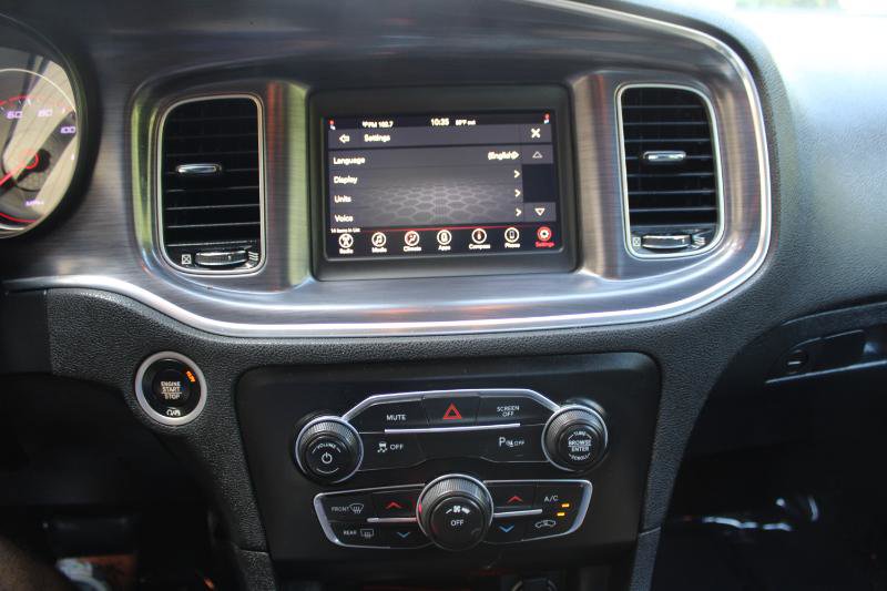 Used 2018 Dodge Charger SXT image 24