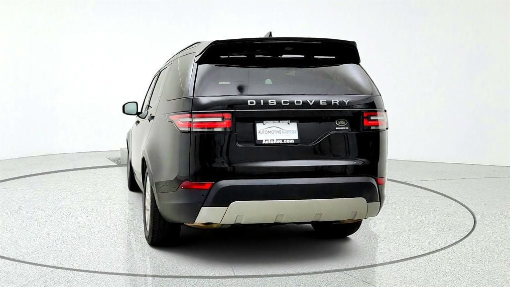 Used 2018 Land Rover Discovery HSE AWD/4WD image 6