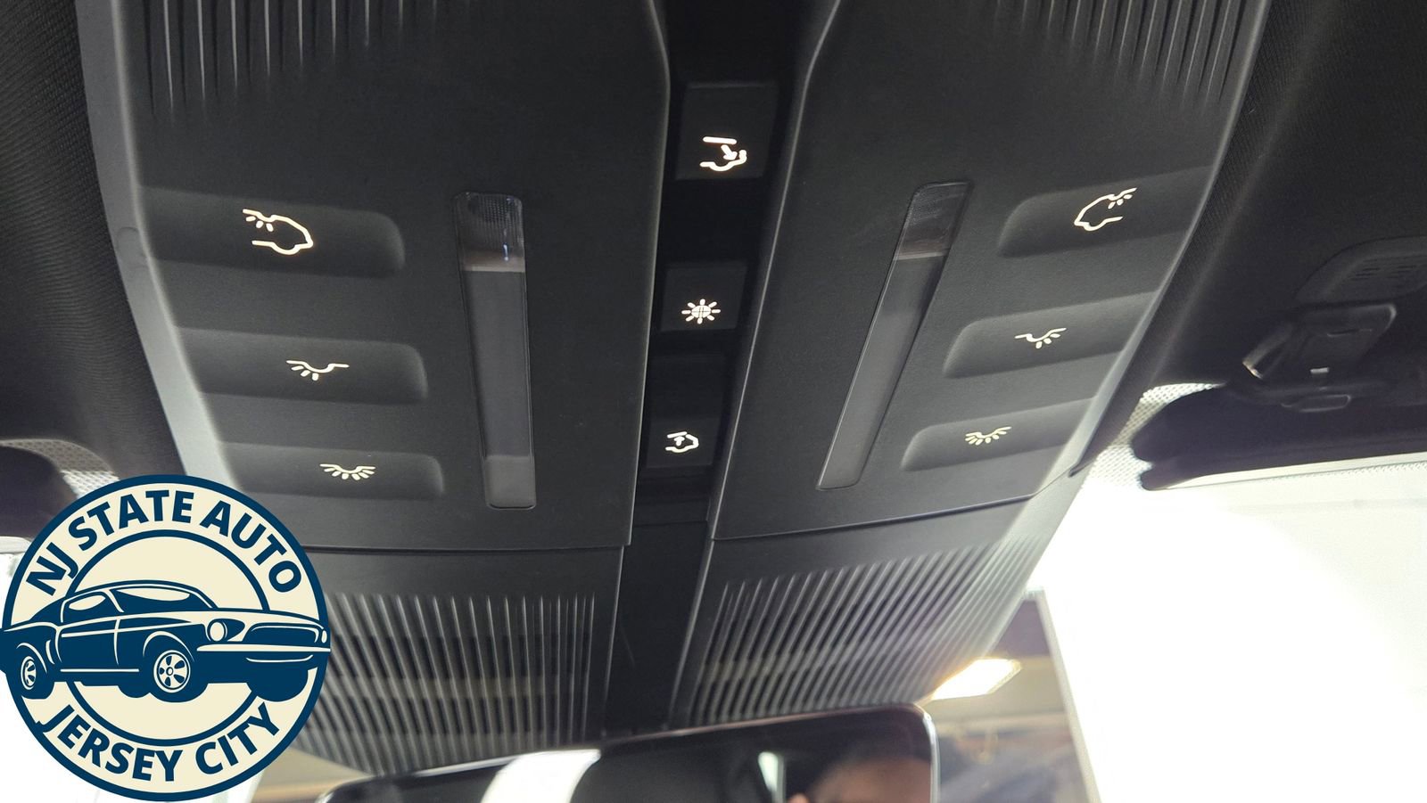 Used 2023 Fisker Ocean Extreme image 22