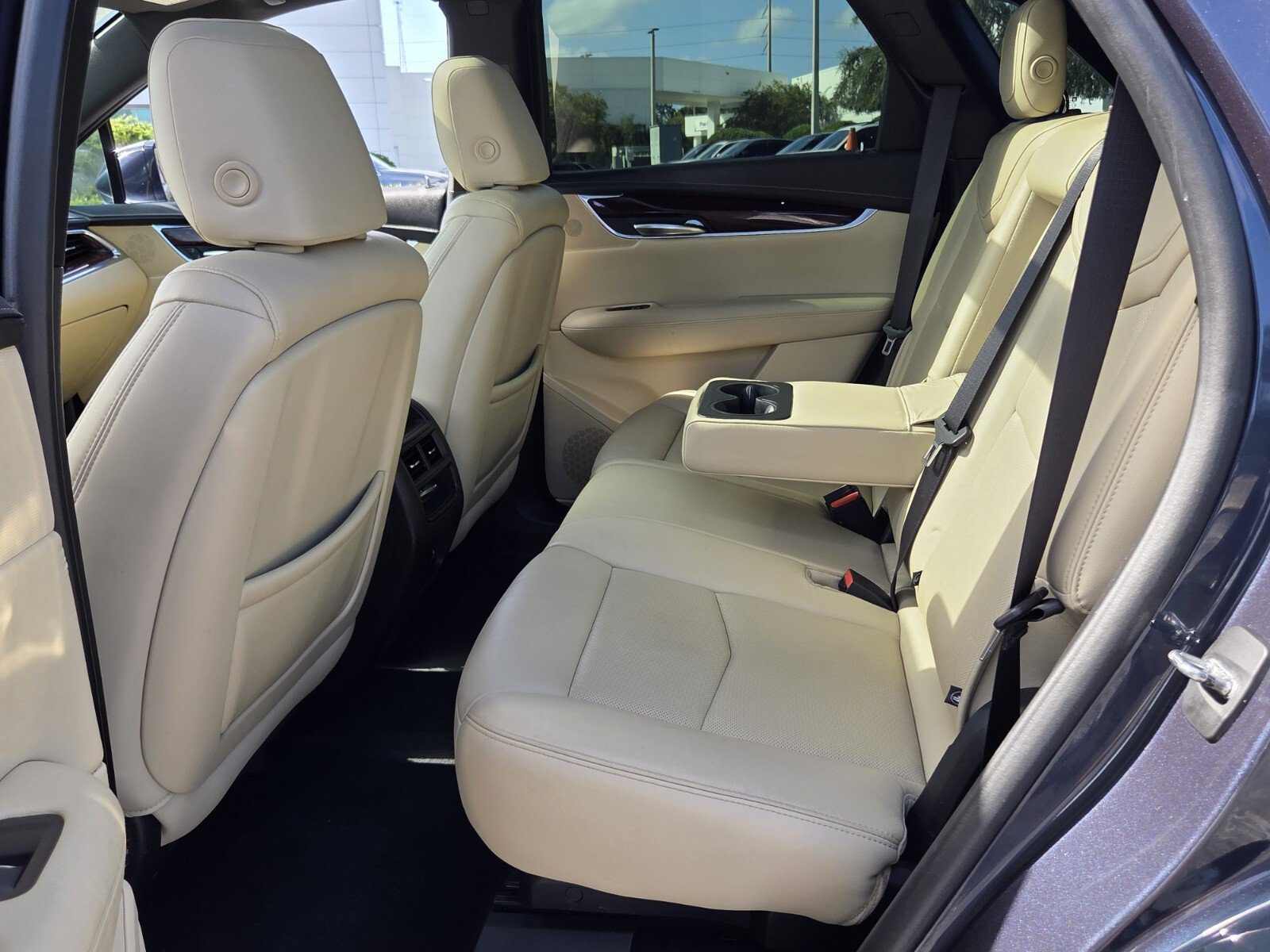 Used 2019 Cadillac XT5 Luxury FWD image 11