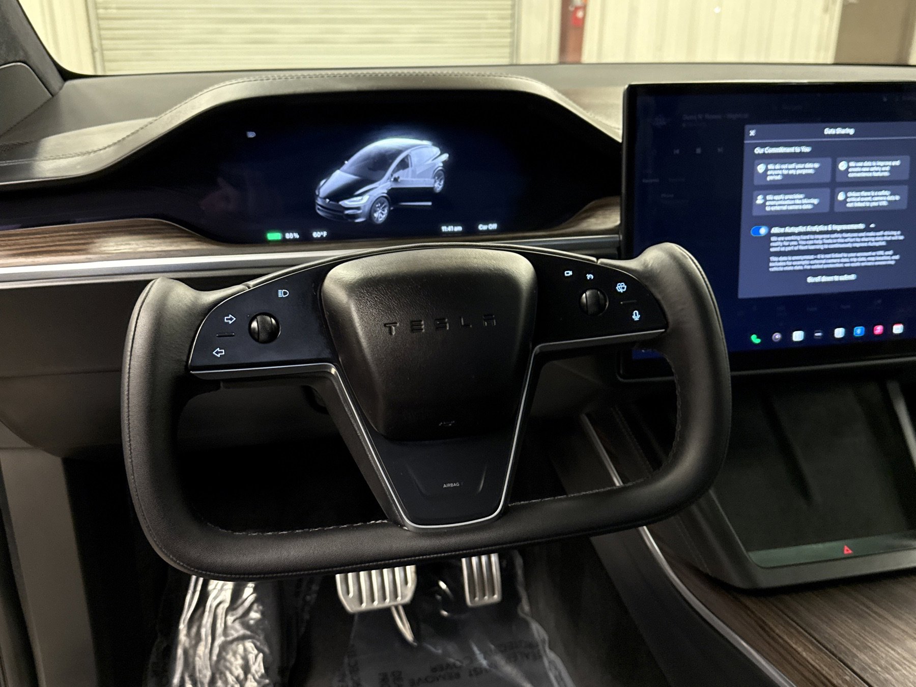 Used 2023 Tesla Model X image 7