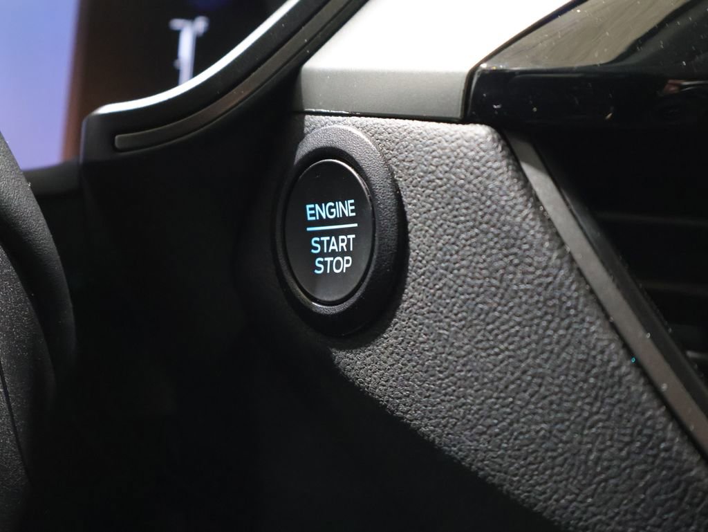 Used 2023 Ford Escape Active AWD/4WD image 26