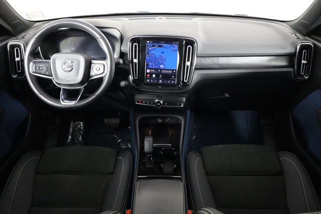 Used 2023 Volvo XC40 Recharge Plus AWD/4WD image 11