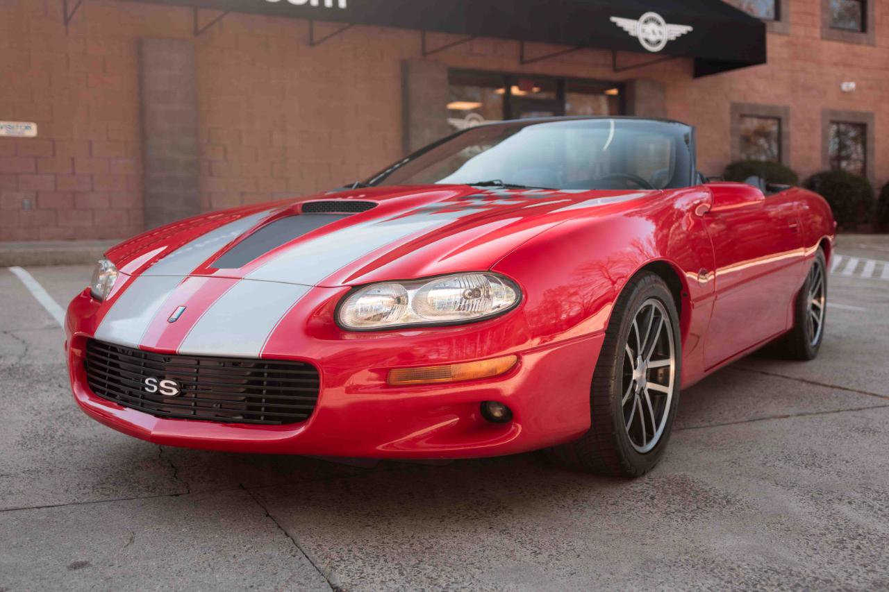 Used 2002 Chevrolet Camaro Z28 w/ SS Performance/Appearance Pkg image 4