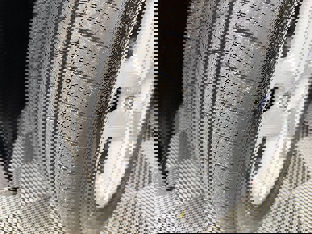 Used 2014 Ford Fusion SE FWD image 24