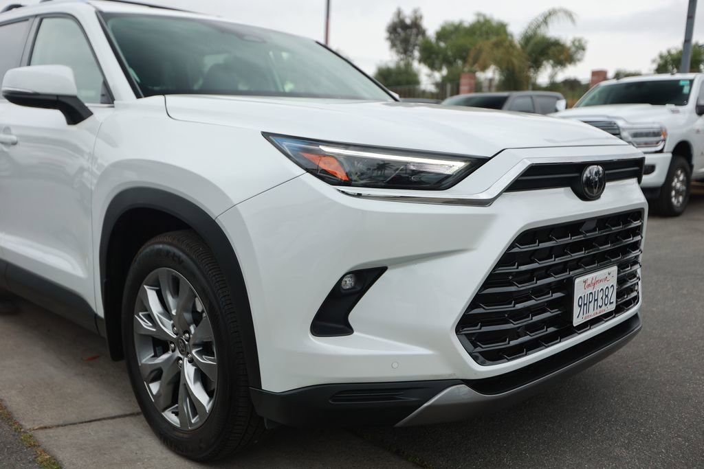 Used 2024 Toyota Grand Highlander FWD image 7