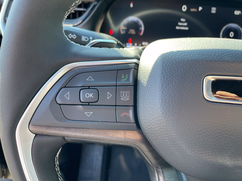 New 2026 Jeep Grand Cherokee Altitude AWD/4WD image 20