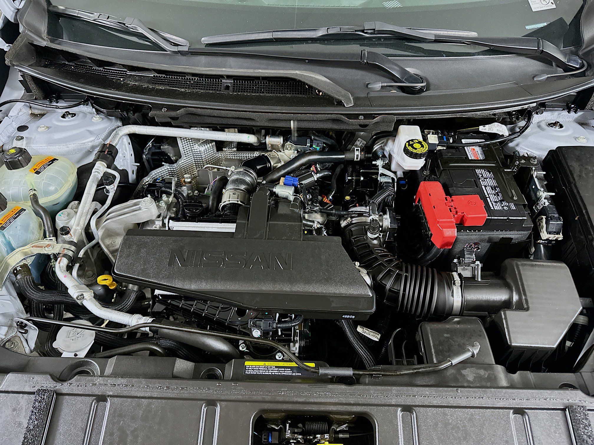 Used 2024 Nissan Rogue S FWD image 31