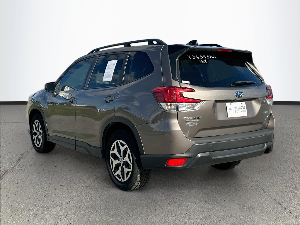 Used 2024 Subaru Forester Premium AWD/4WD image 5