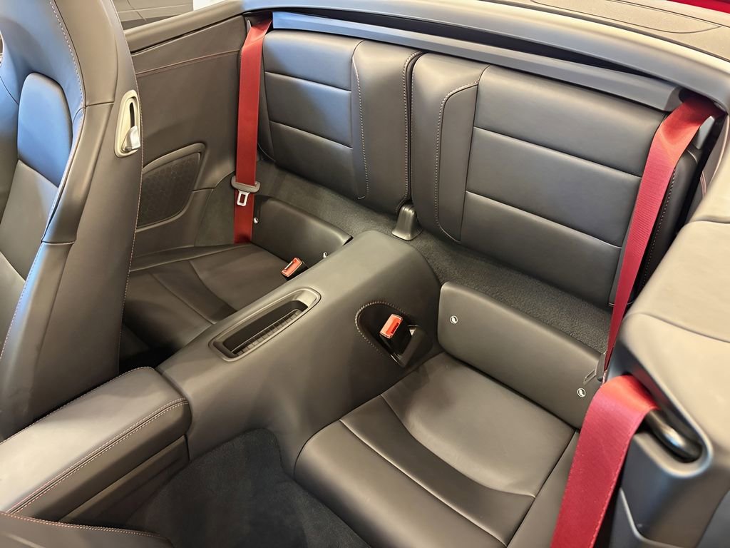 Used 2018 Porsche 911 Turbo S image 32