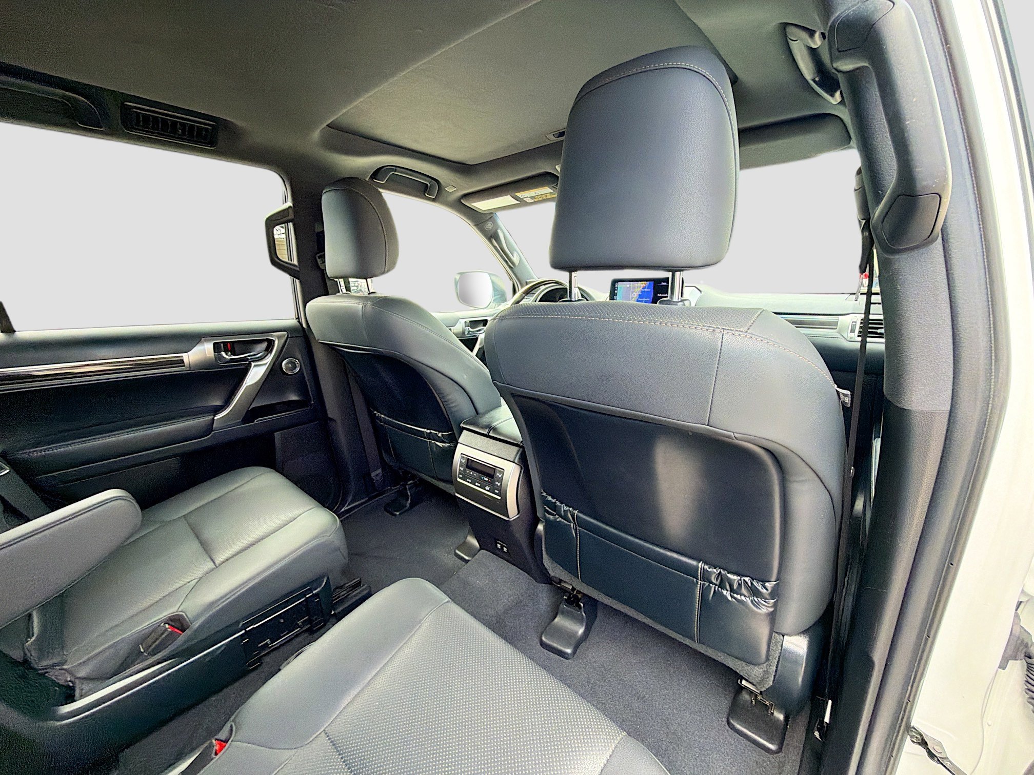 Used 2023 Lexus GX 460 Premium image 30