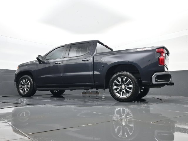 Used 2024 Chevrolet Silverado 1500 LT AWD/4WD image 23
