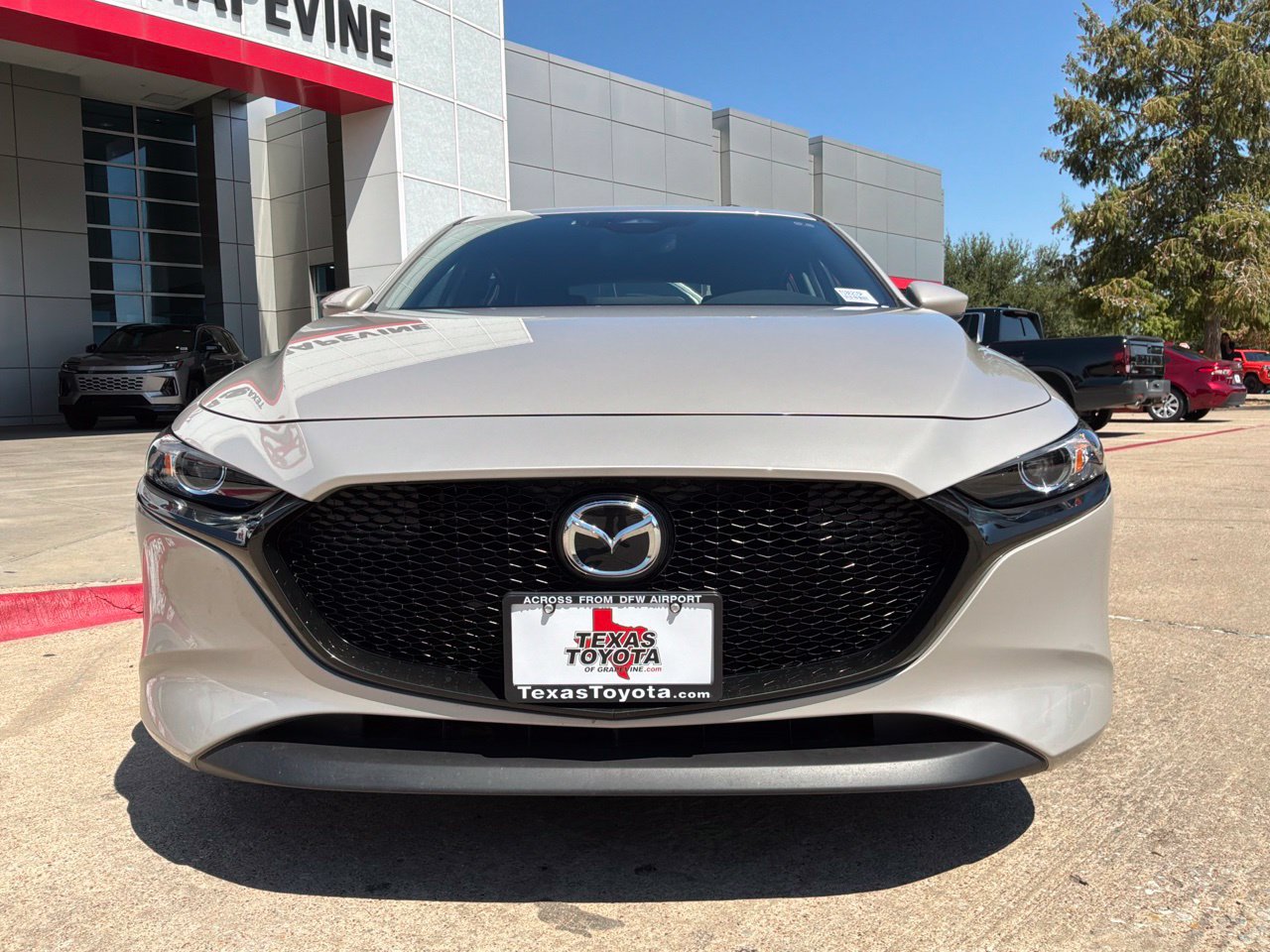 Used 2026 MAZDA MAZDA3 s FWD image 3