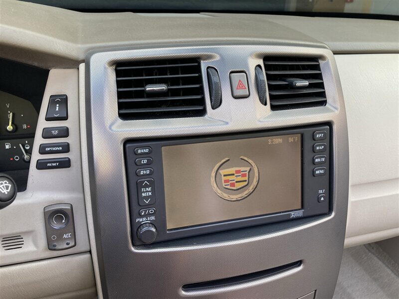 Used 2005 Cadillac XLR RWD image 24