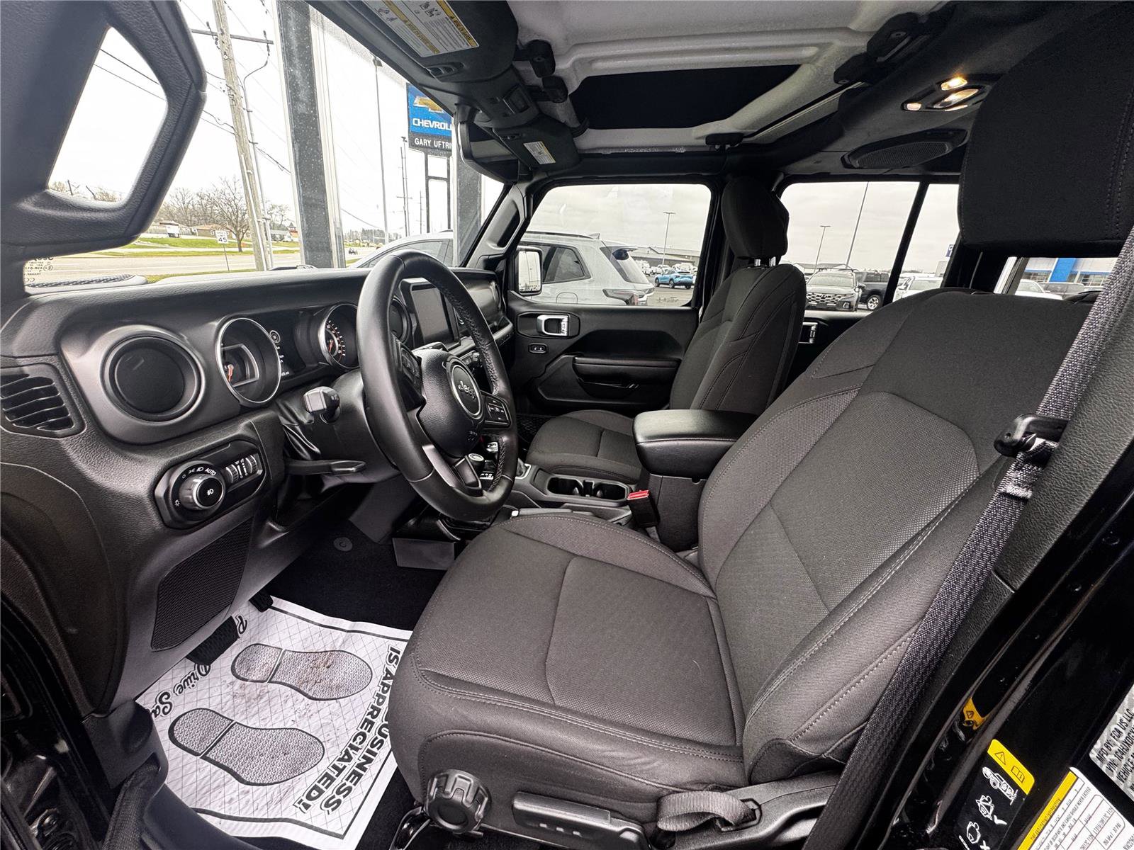 Used 2022 Jeep Wrangler Unlimited Sport AWD/4WD image 6