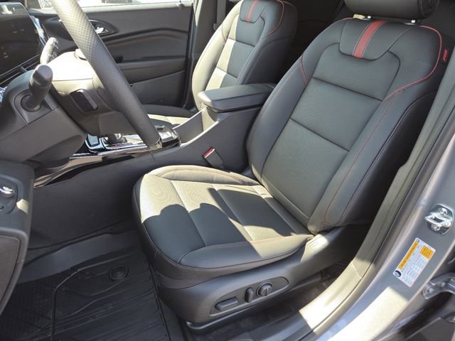 New 2026 Chevrolet Trax RS w/ Driver Confidence Package FWD image 32