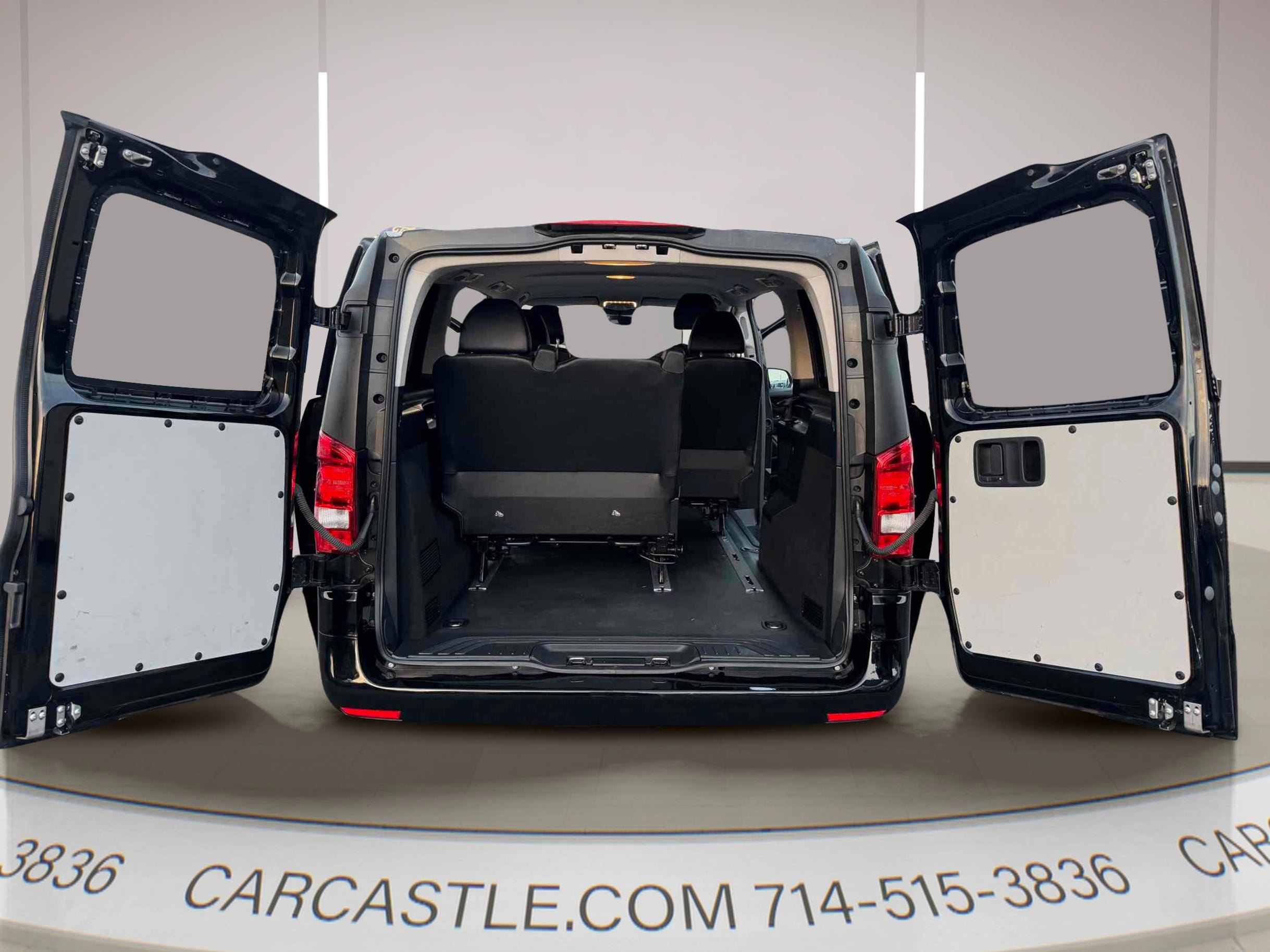 Used 2019 Mercedes-Benz Metris Passenger image 9