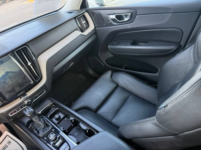 Used 2020 Volvo XC60 T5 Inscription FWD image 11