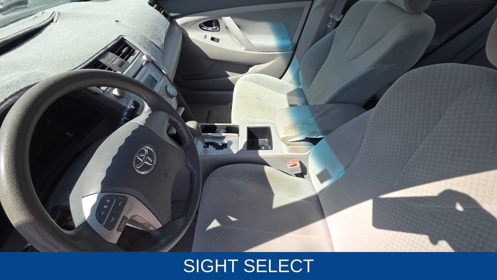 Used 2009 Toyota Camry LE FWD image 12