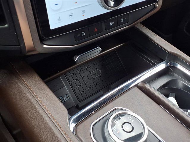 Used 2024 Ford Expedition Max King Ranch image 11