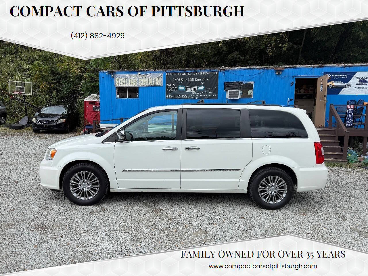 Used 2013 Chrysler Town & Country Touring-L w/ Entertainment Group #2