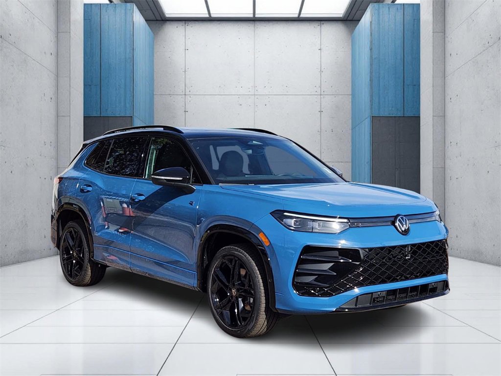 New 2026 Volkswagen Tiguan SE R-Line image 1