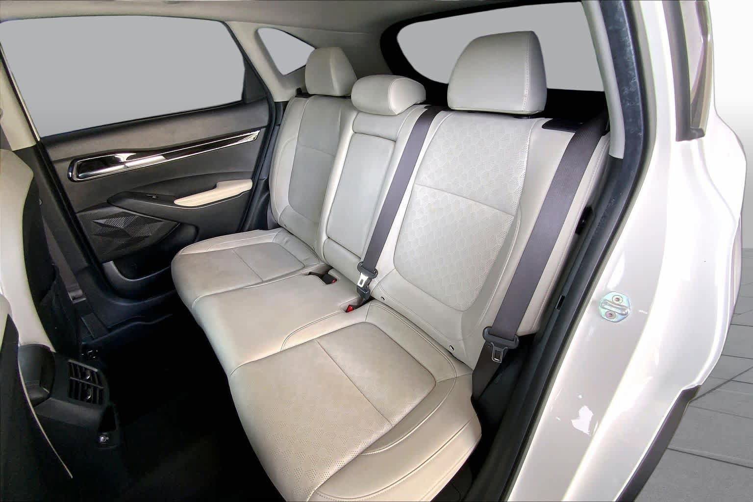 Used 2023 Kia Seltos EX AWD/4WD image 21