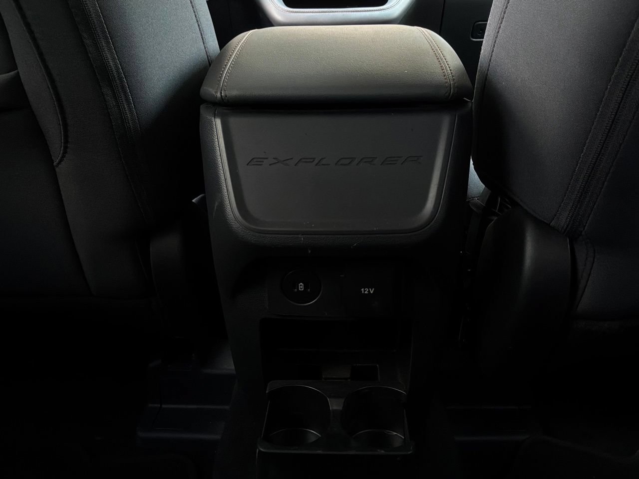 Used 2026 Ford Explorer Active RWD image 14