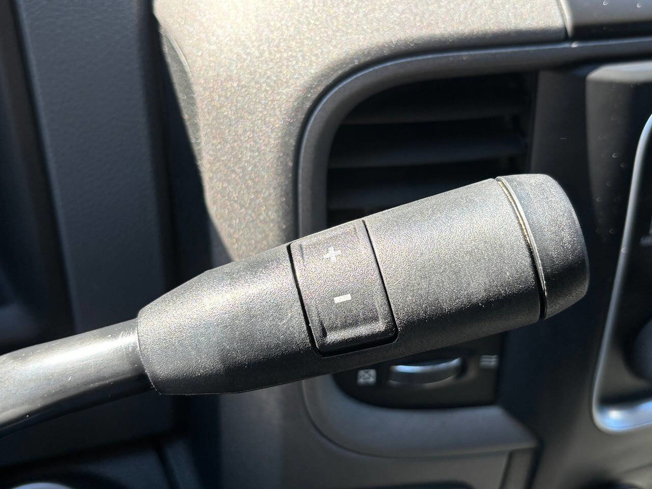 Used 2015 RAM 1500 ST w/ SXT Appearance Group image 41