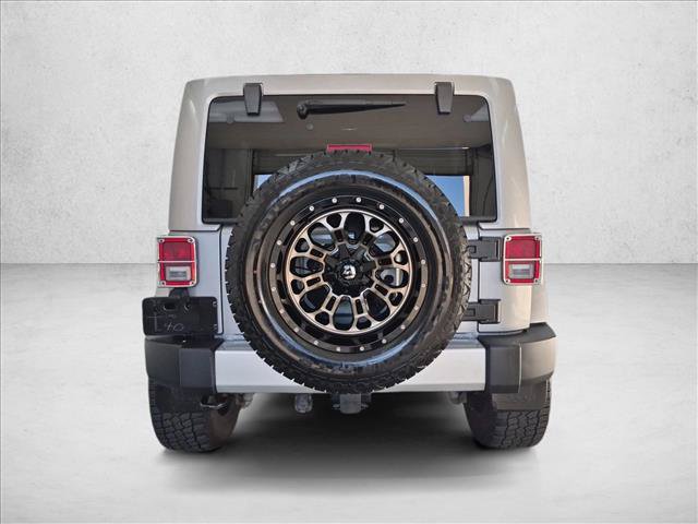 Used 2015 Jeep Wrangler Unlimited Sahara w/ Mopar Chrome Edition Group AWD/4WD image 7