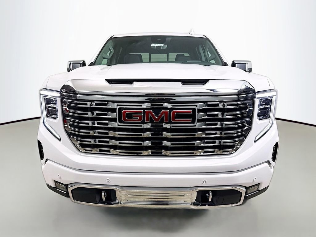 Used 2024 GMC Sierra 1500 Denali w/ Technology Package image 2