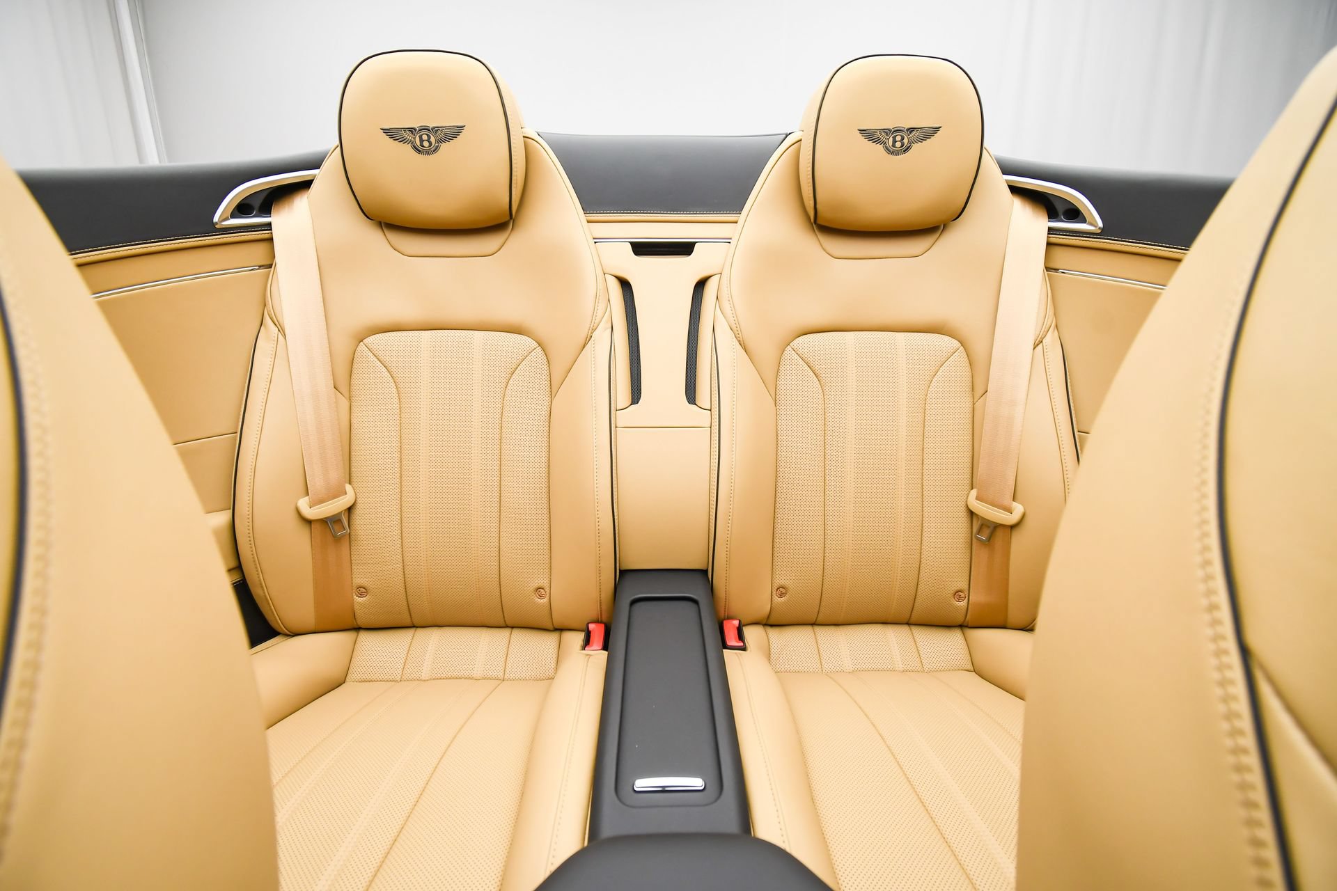 New 2026 Bentley Continental GT AWD/4WD image 18