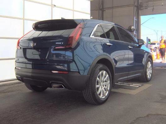 Used 2019 Cadillac XT4 Luxury FWD image 2